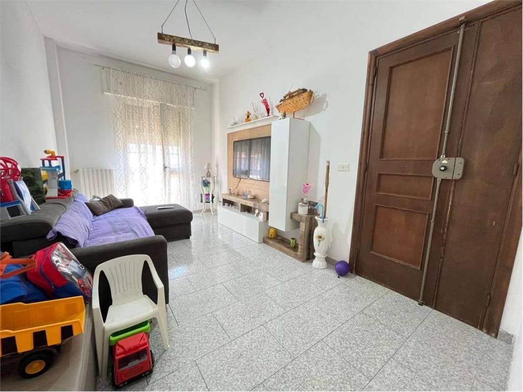Appartamento a Francavilla fontana in Via Ettore Cimarosa, 56 - Foto 4