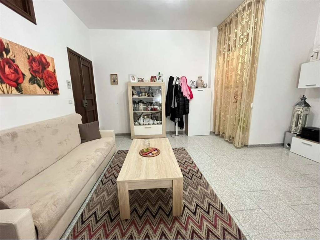 Appartamento a Francavilla fontana in Via Ettore Cimarosa, 56 - Foto 2