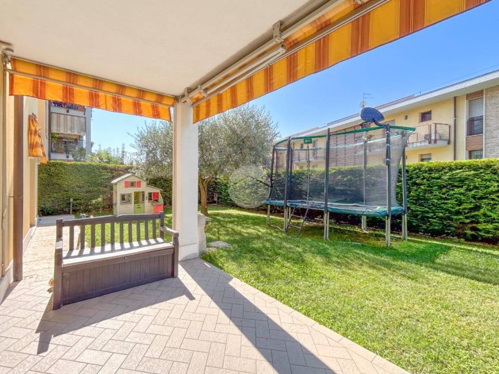 Appartamento a Bardolino in Via Europa Unita, 38 - Foto 4