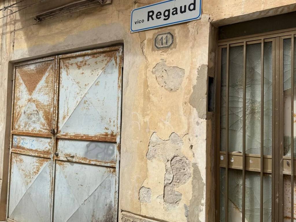 Palazzo / stabile a Gela in Via Battesimo, 2 - Foto 2