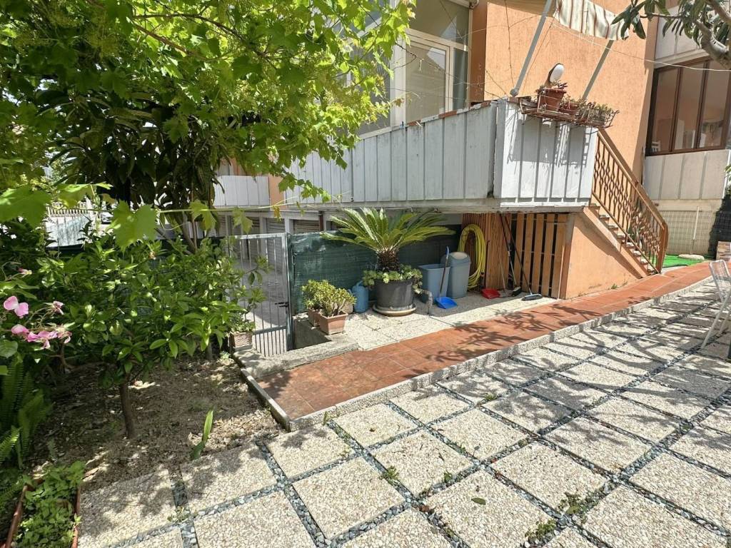Appartamento a San benedetto del tronto in Via Cola Di Rienzo - Foto 3
