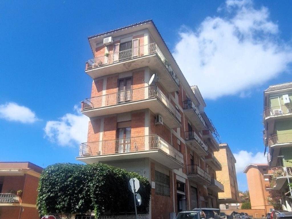 Appartamento a Genzano di roma in Via Enrico De Nicola, 7 - Foto 5