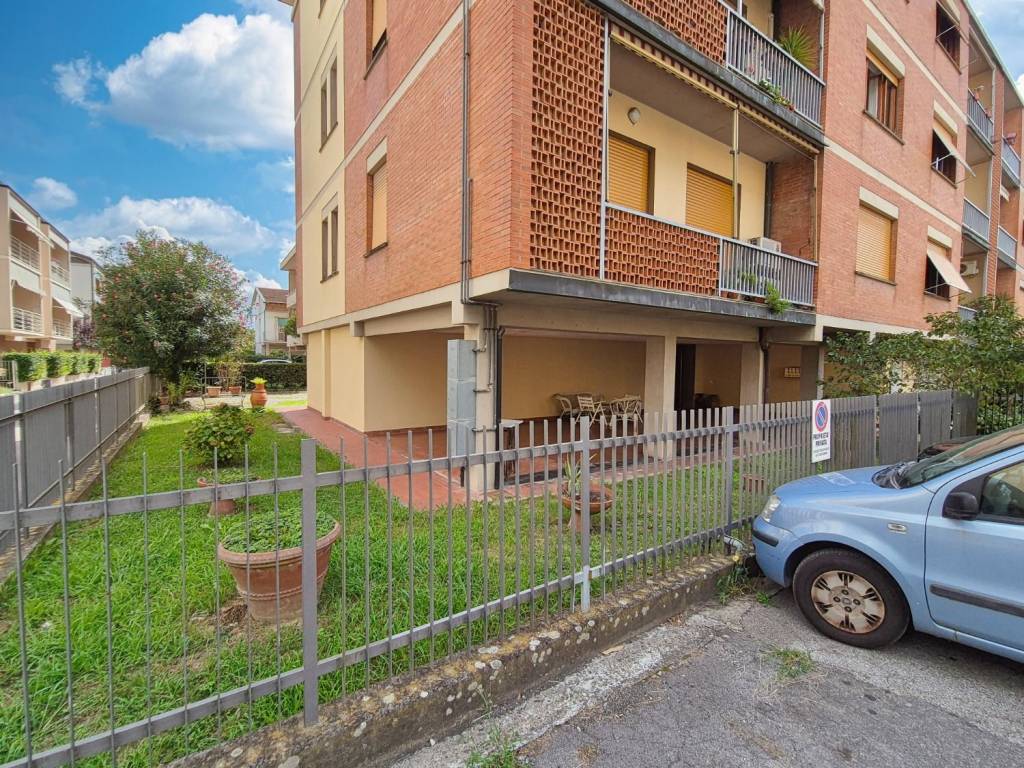 Appartamento a Pontedera in Via Armando Diaz, 173 - Foto 3