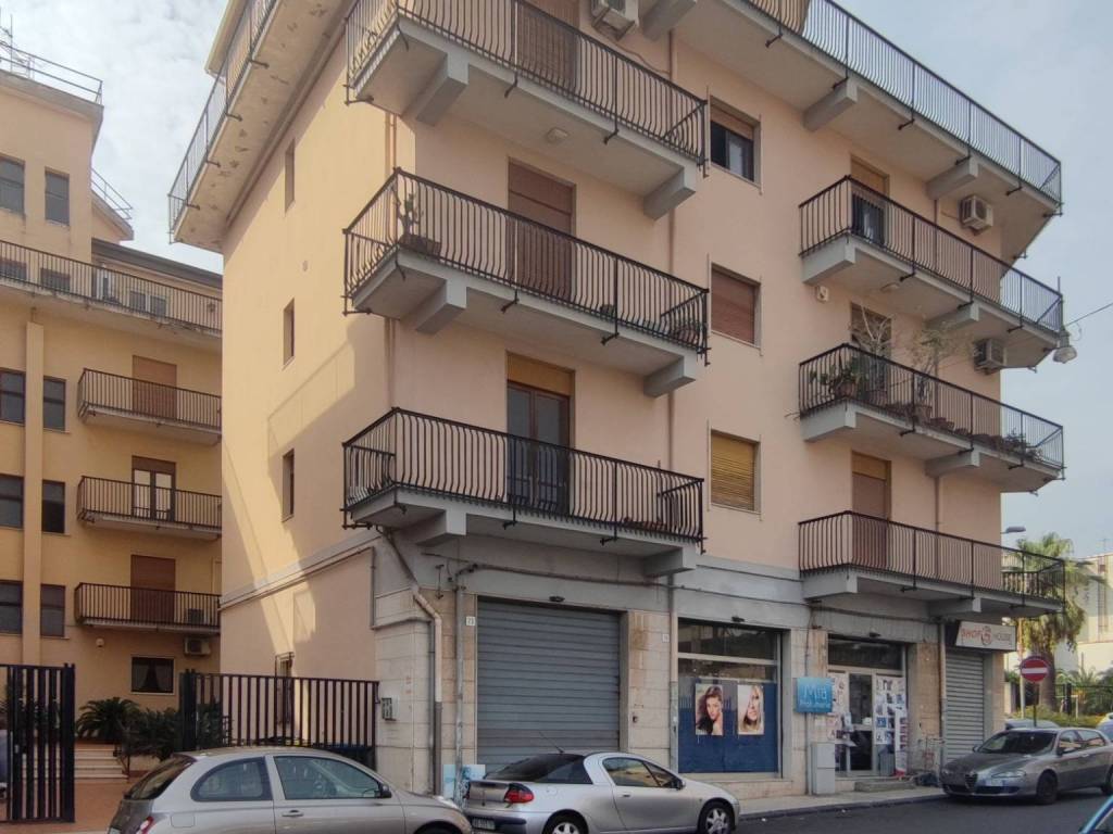Appartamento a Giarre in Via Quintino Sella, 75 - Foto 2