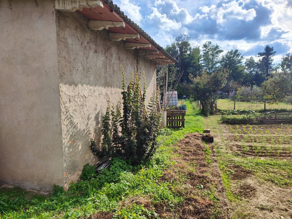 Terreno a Montevarchi in Via Ammiraglio Burzagli - Foto 3