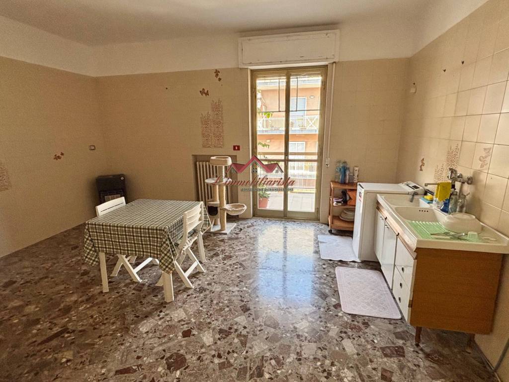 Appartamento a Valenzano in Via Papa Giovanni XXIII - Foto 4