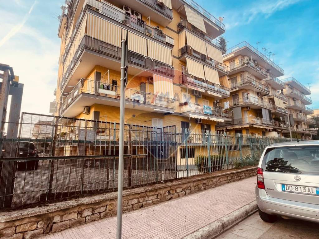 Box / garage a Arzano in Via Alfredo Pecchia, 207 - Foto 3