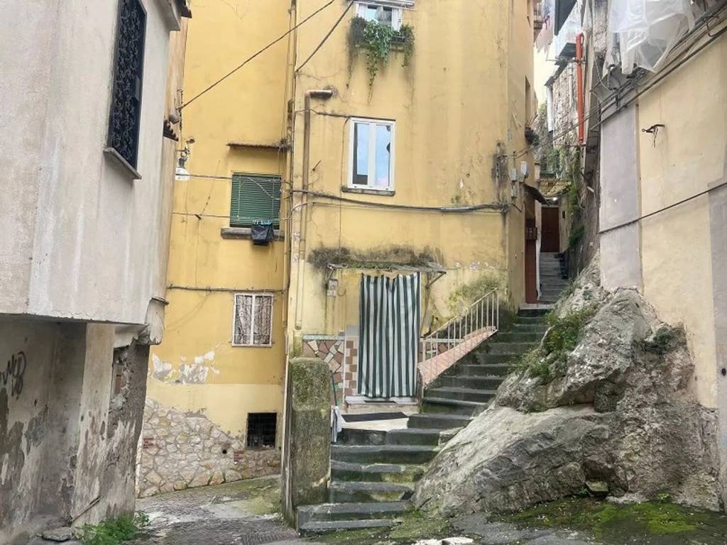 Appartamento a Castellammare di stabia in Salita Visanola - Foto 2