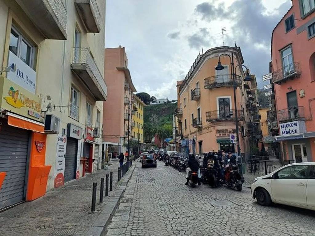 Appartamento a Castellammare di stabia in Piazza Unità d'Italia - Foto 2