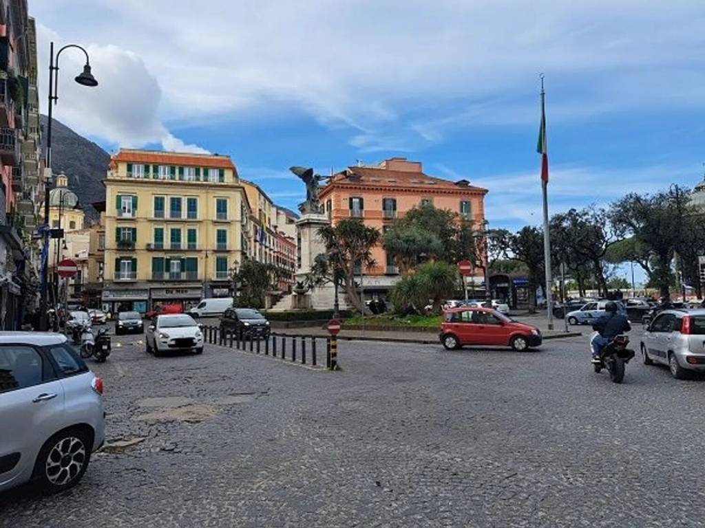 Appartamento a Castellammare di stabia in Piazza Unità d'Italia - Foto 3
