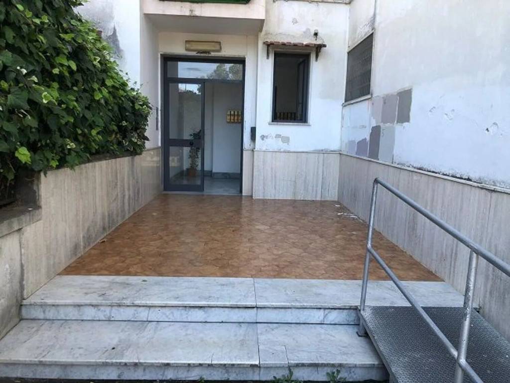 Appartamento a Castellammare di stabia in Via Eremitaggio - Foto 4