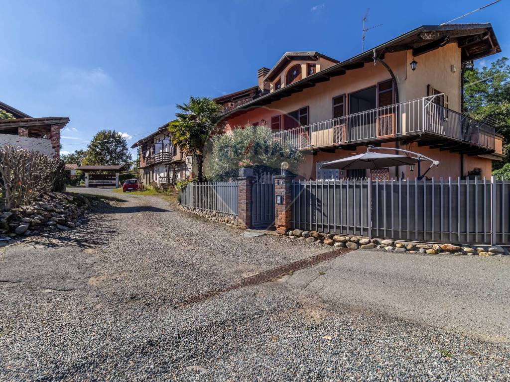Casa indipendente a Castelletto cervo in Via Cantone Gallo, 2 - Foto 2