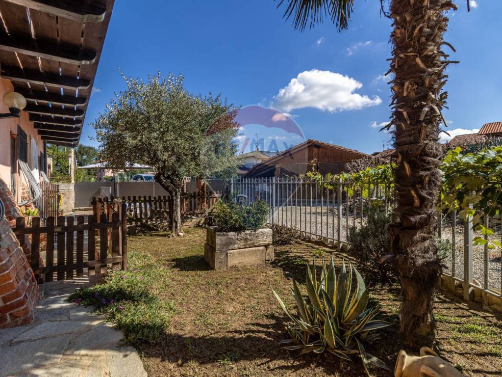 Casa indipendente a Castelletto cervo in Via Cantone Gallo, 2 - Foto 3
