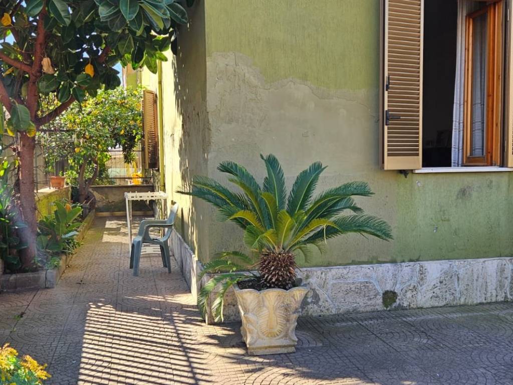 Villa a Cisterna di latina in Via Roma - Foto 3