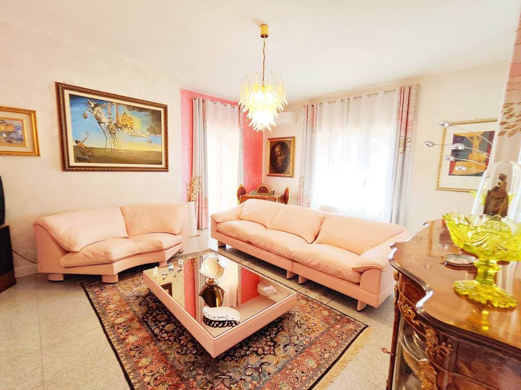 Villa a Aci castello in Via Nizzeti - Foto 4