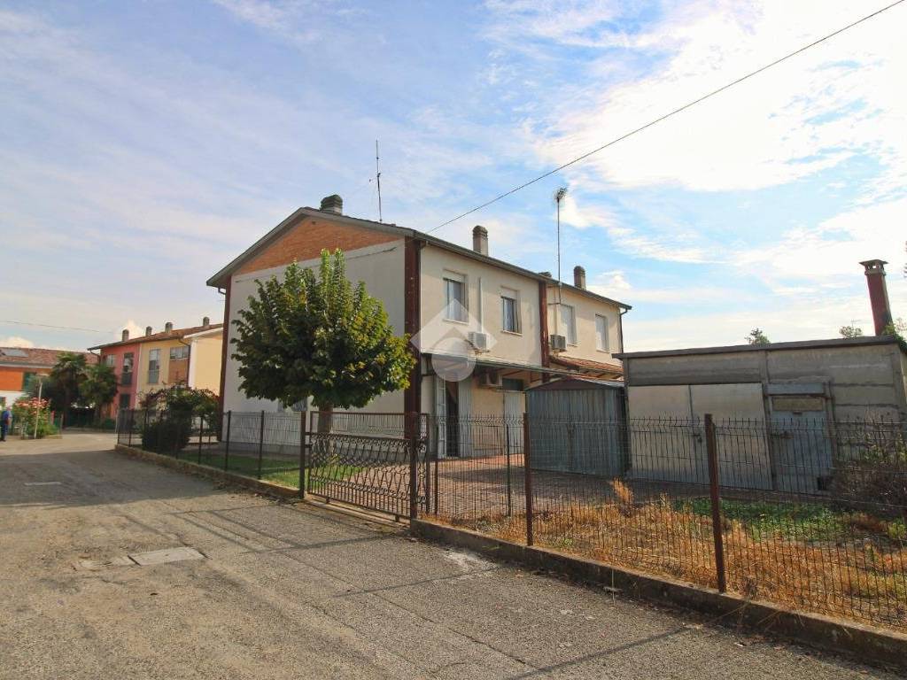 Casa indipendente a Lugo in Via Scarriolanti, 7 - Foto 2