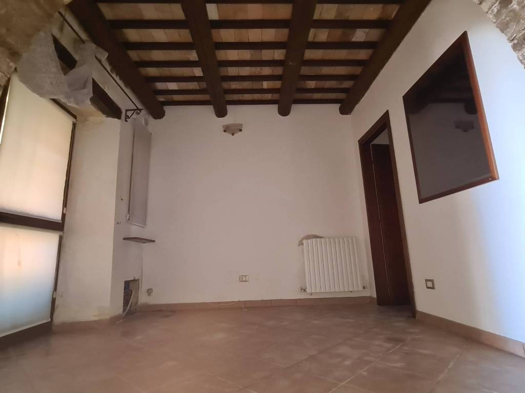 Appartamento a Mosciano sant'angelo in Piazza Castello - Foto 4