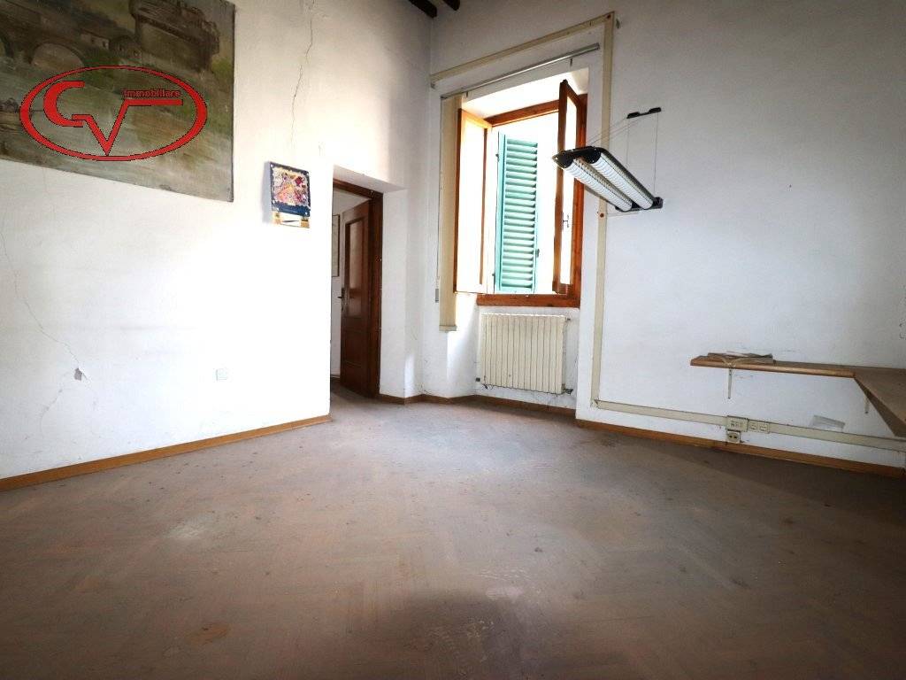 Appartamento a Montevarchi in Via Roma - Foto 4
