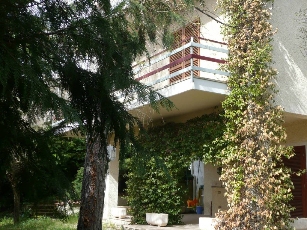 Villa a Isola del gran sasso d'italia in Frazione Forca di Valle - Foto 2