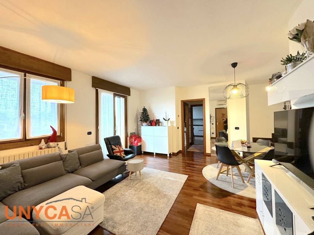 Appartamento a Selvazzano dentro in Via Rovereto - Foto 2