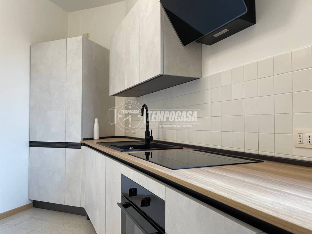 Appartamento a Lipomo in Via Camponuovo 106//12 - Foto 2