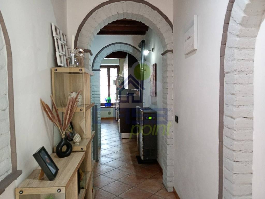 Casa indipendente a Gadesco-pieve delmona in VIA CESARE BATTISTI - Foto 2