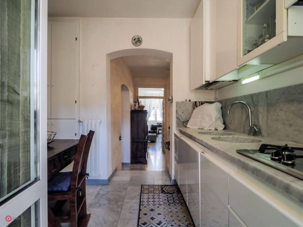 Appartamento a Sarzana in Via Giuseppe Mazzini - Foto 3