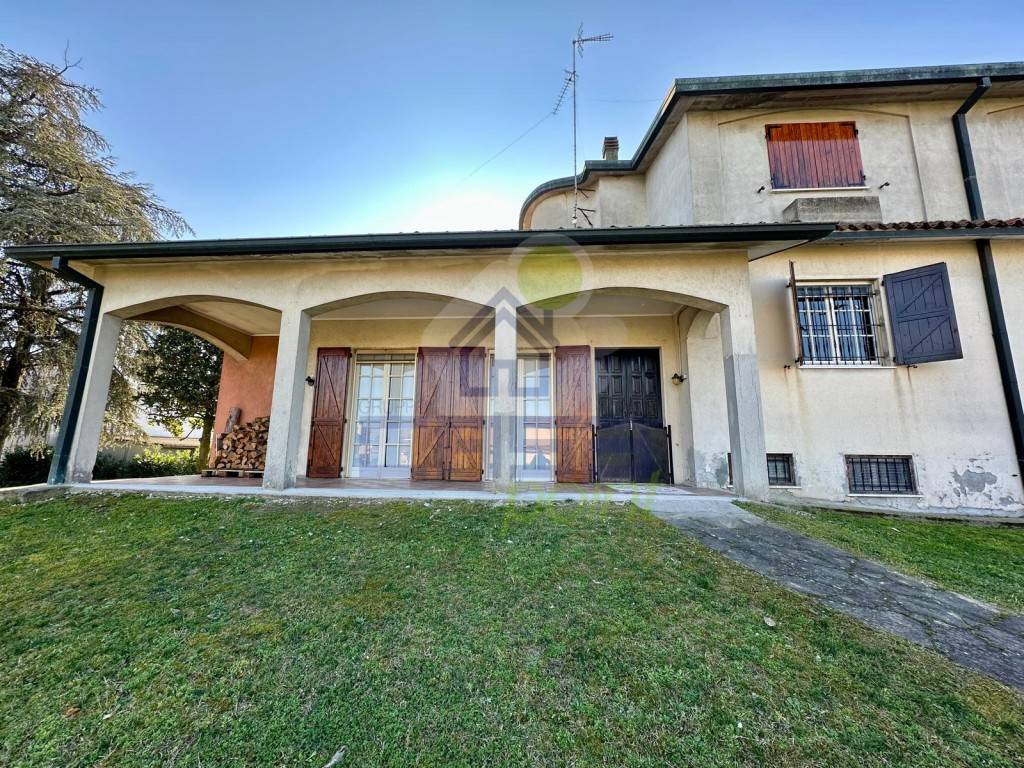 Villa a Crotta d'adda in VIA DEI BIANCOSPINI 7 - Foto 5