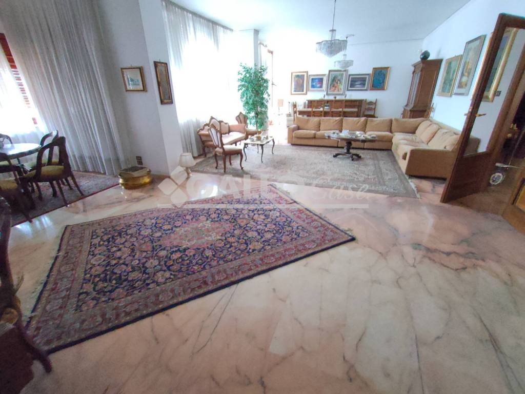 Appartamento a Cosenza in Viale della Repubblica - Foto 2