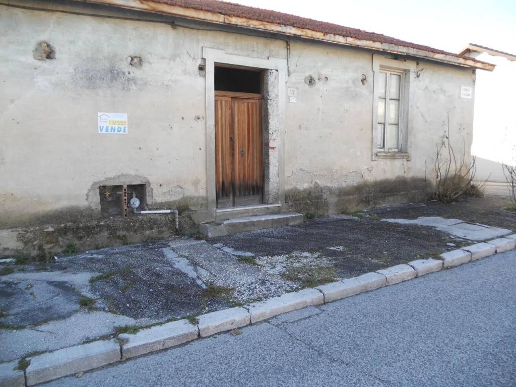 Villa a Scurcola marsicana in Corso Talamo Fraz. Cappelle Dei Marsi S.N.C. - Foto 2