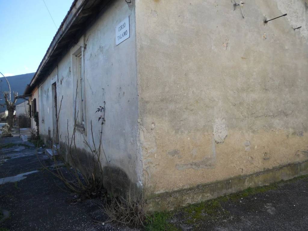 Villa a Scurcola marsicana in Corso Talamo Fraz. Cappelle Dei Marsi S.N.C. - Foto 4