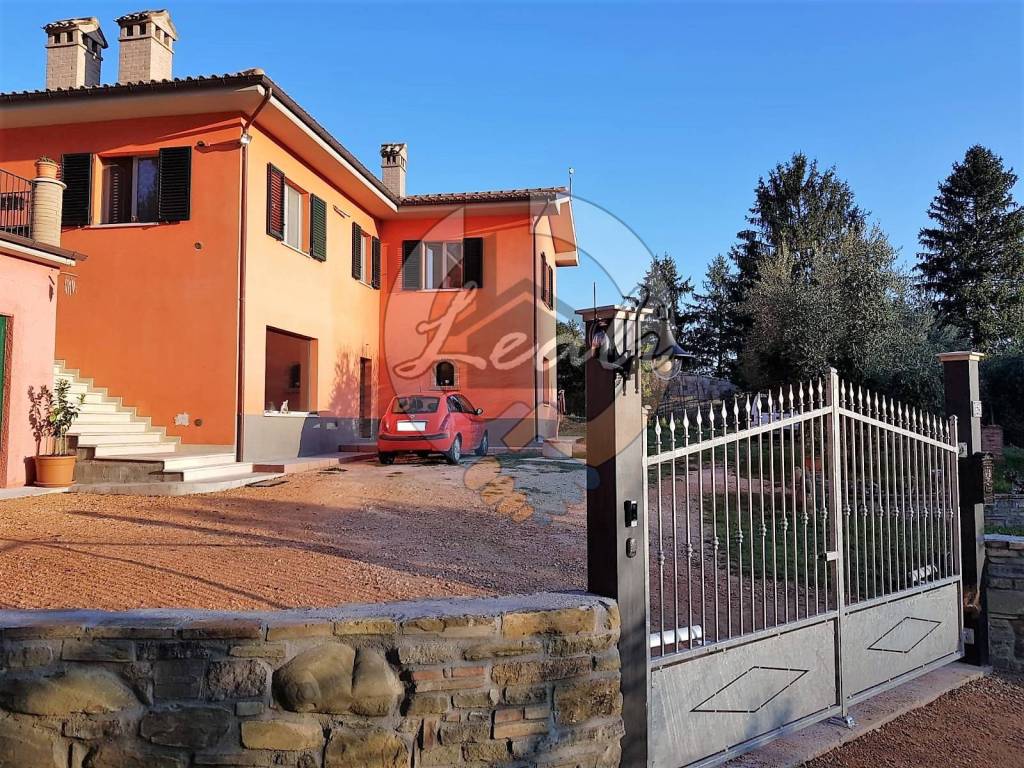 Villa a San severino marche in LOC. SERRALTA, 126 - Foto 3