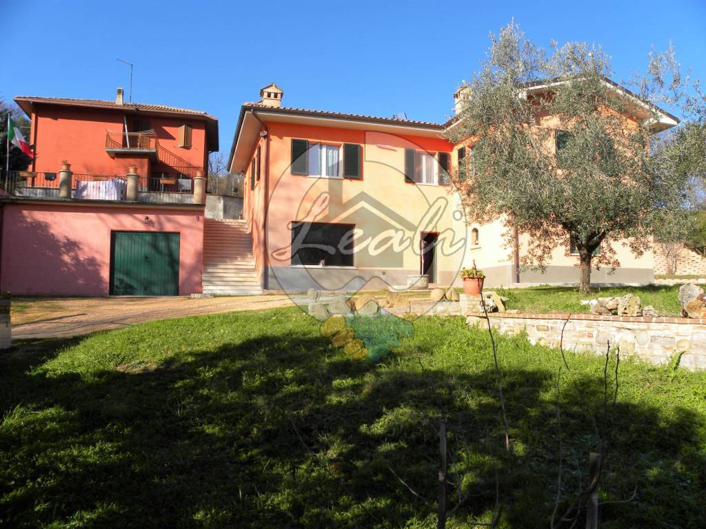 Villa a San severino marche in LOC. SERRALTA, 126 - Foto 4