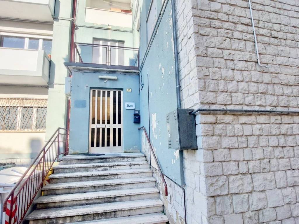 Immobile a Fabriano in VIA SERRALOGGIA FABRIANO, 9 - Foto 2