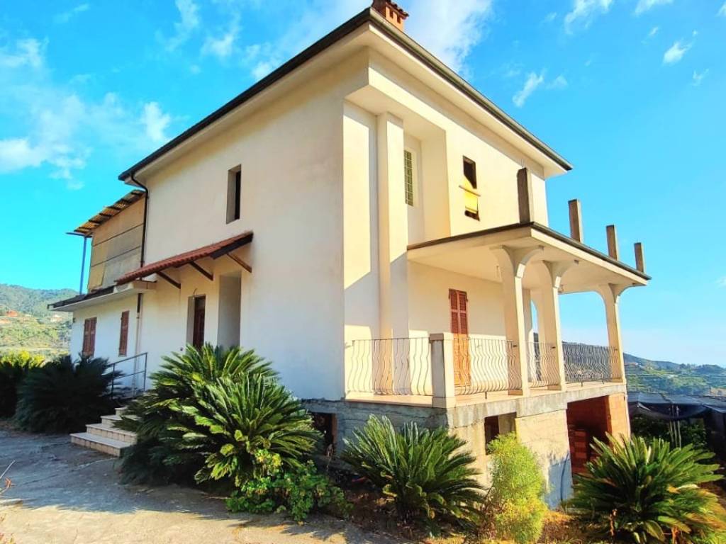 Villa a Vallebona in Strada Madonna del Carmine - Foto 2