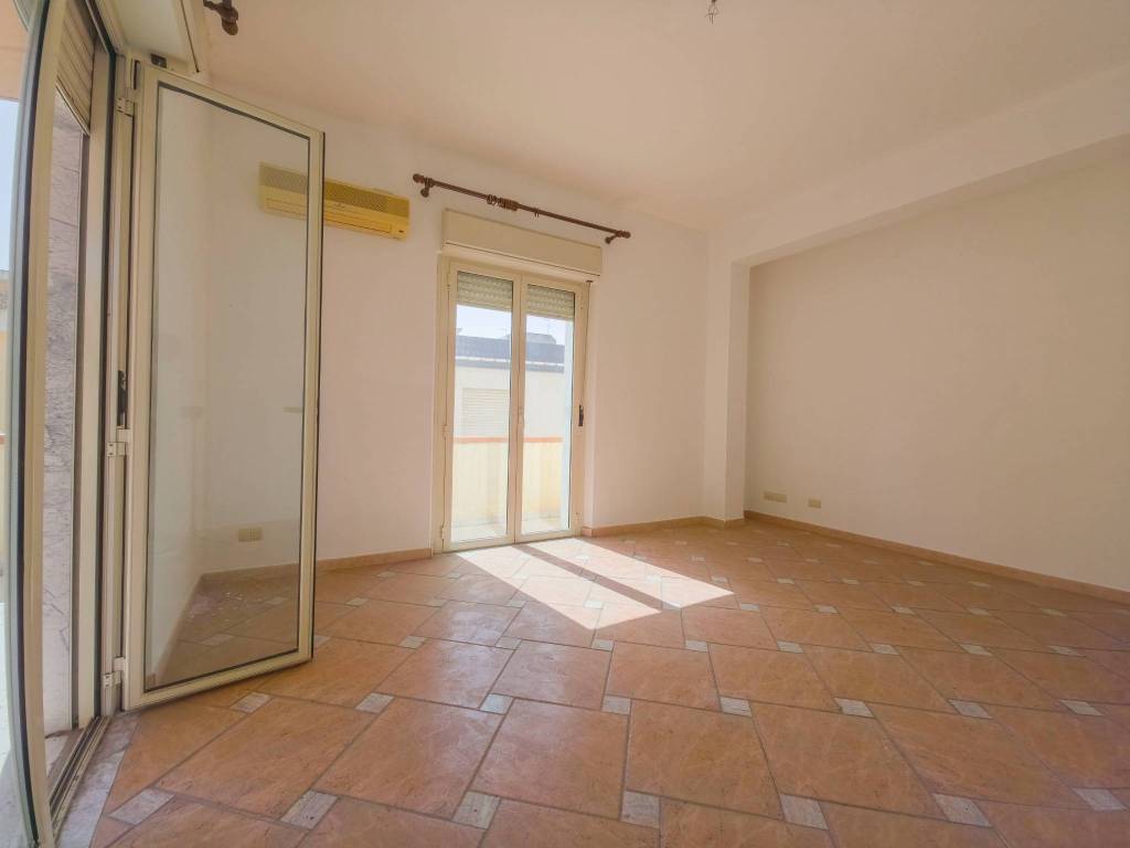 Appartamento a Reggio calabria in Via Sbarre Inferiori - Foto 2