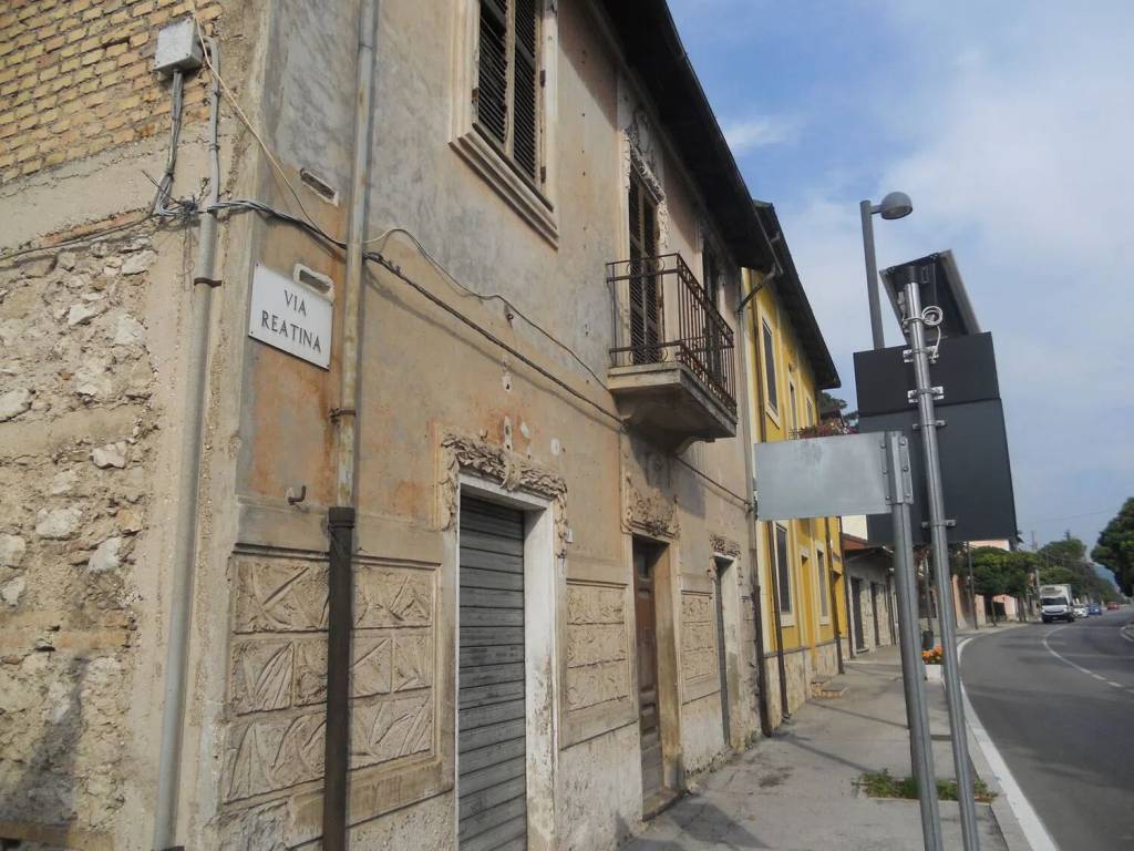 Villa a Scurcola marsicana in Via Rietina, 1 - Foto 4