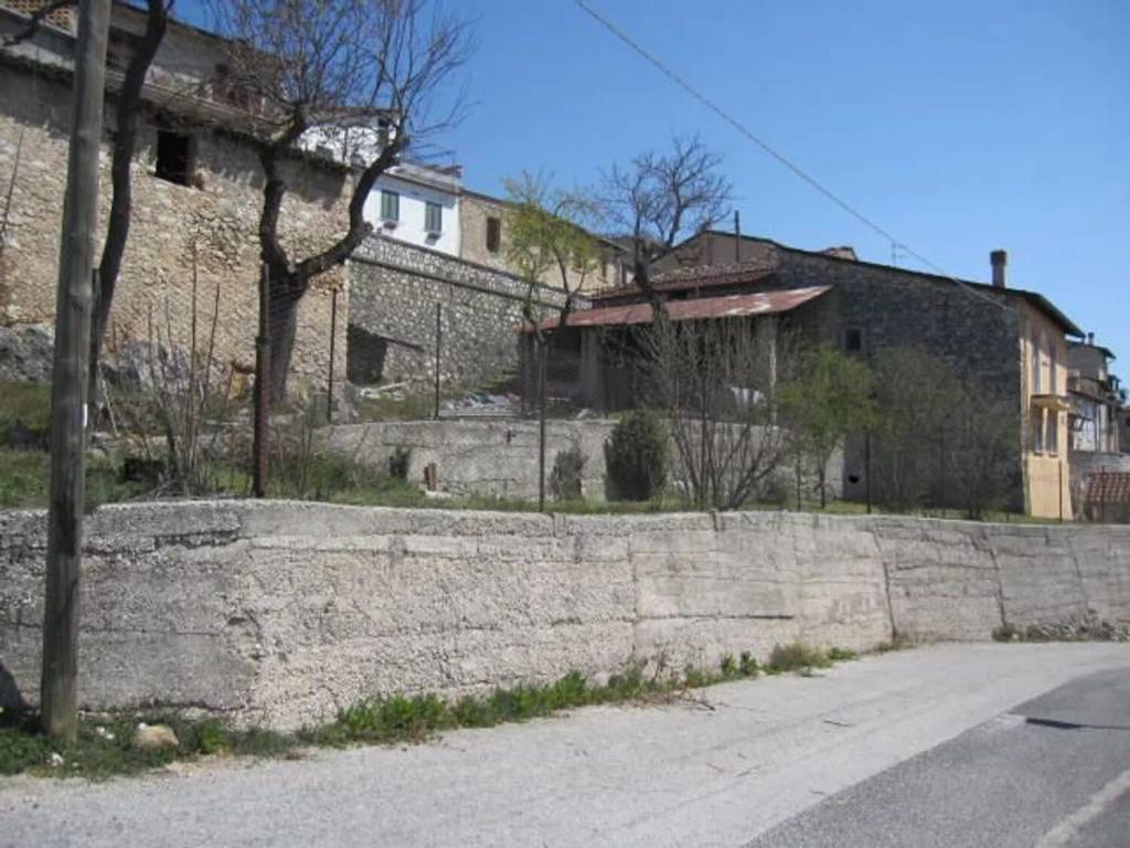 Rustico / casale a Scurcola marsicana in Via Maccalle' S.N.C. - Foto 3