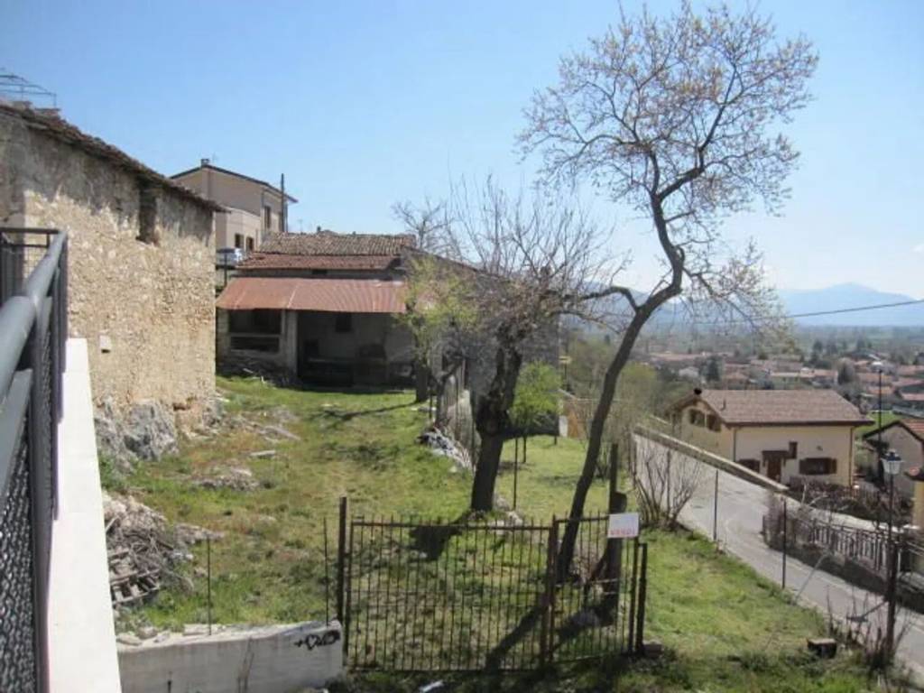 Rustico / casale a Scurcola marsicana in Via Maccalle' S.N.C. - Foto 5