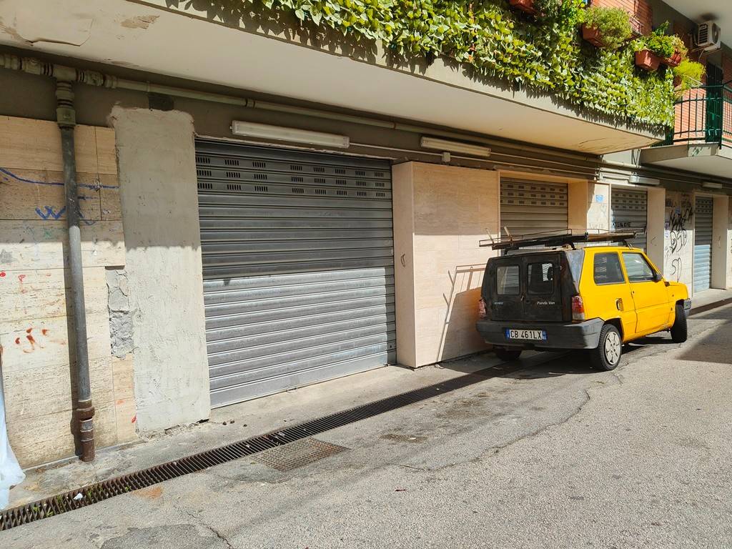 Box / garage a Casoria in Via Libero Bovio - Foto 2
