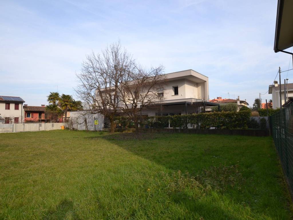 Terreno a Pordenone in Via Villanova - Foto 2