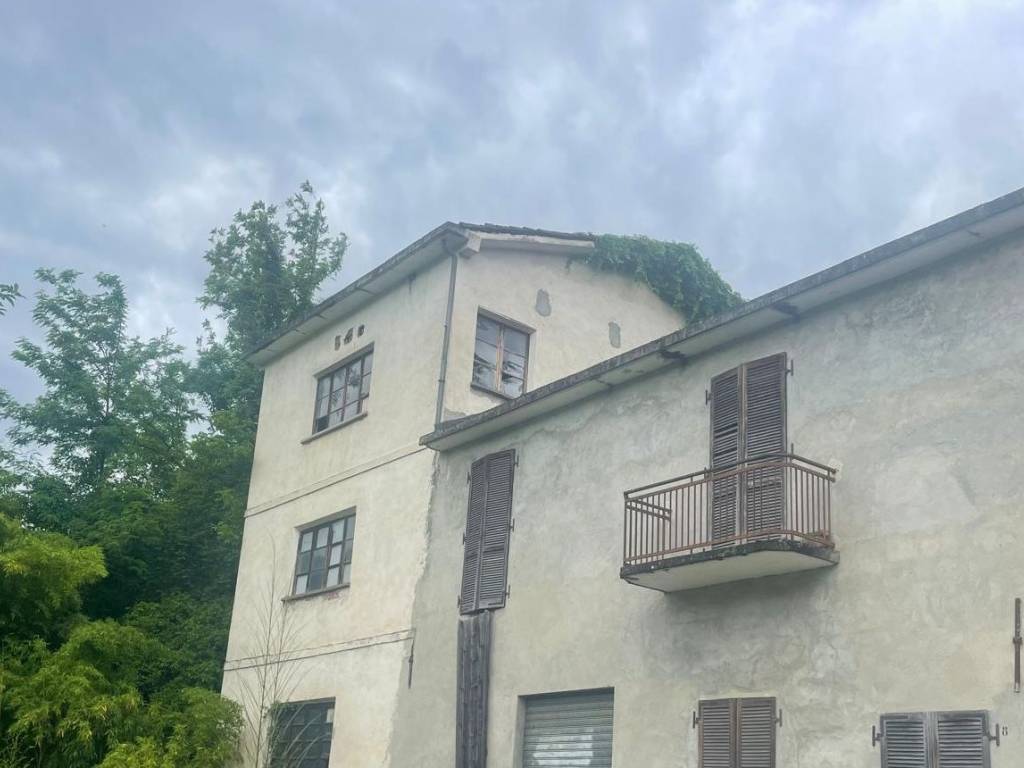 Rustico / casale a Alba in Frazione San Rocco Seno d'Elvio, 8 - Foto 3