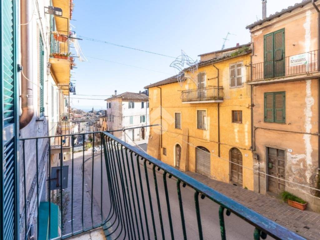 Appartamento a Ronciglione in Via san martino, 45 - Foto 4