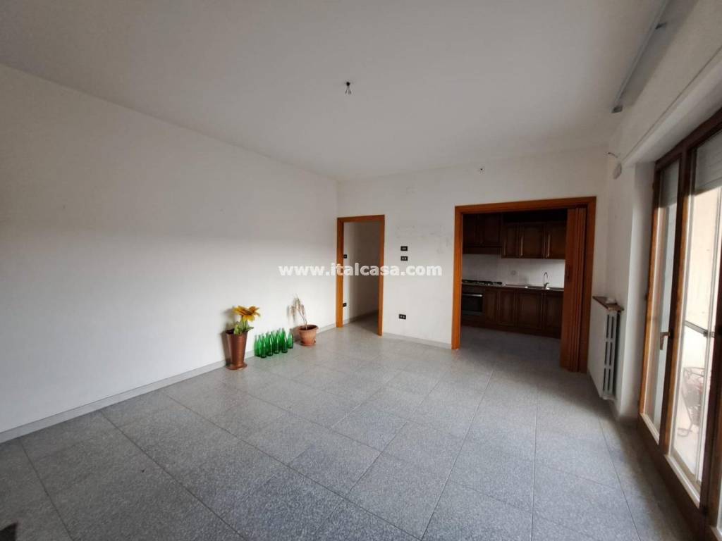Appartamento a Crotone in Via Albania - Foto 2