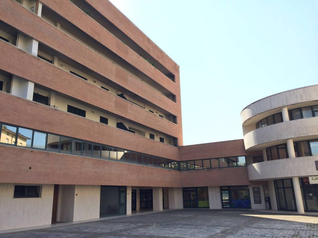 Palazzo / stabile a Perugia in Strada Tuderte - Foto 3