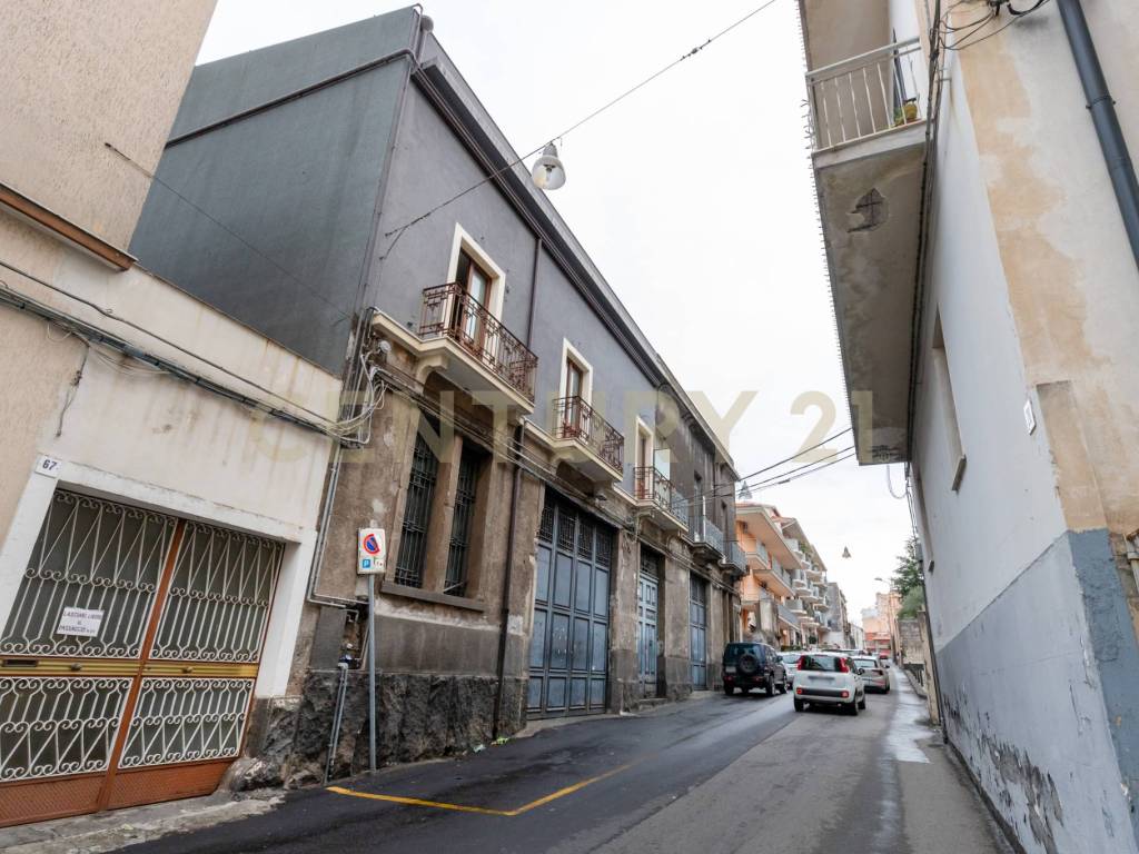 Appartamento a Acireale in Via Lorenzo Maddem, 67 - Foto 2