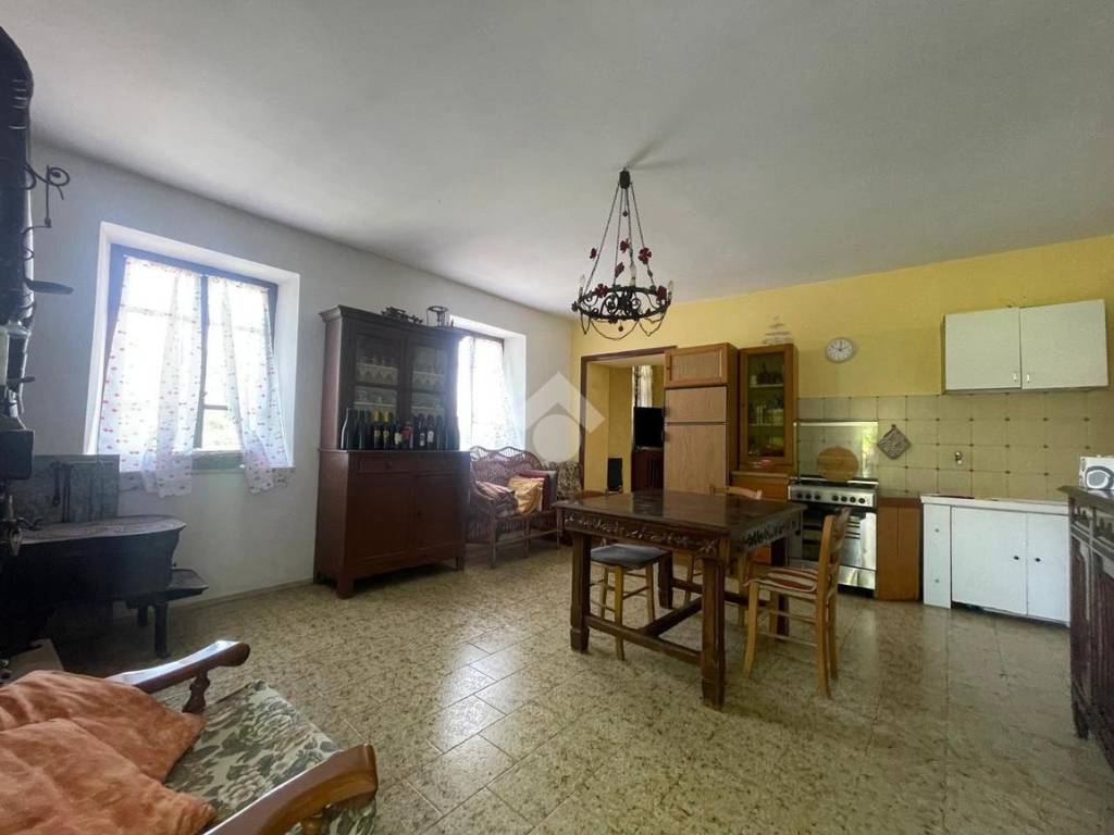 Casa indipendente a Ceva in VIA SALE S.GIOVANNI, 1 - Foto 5