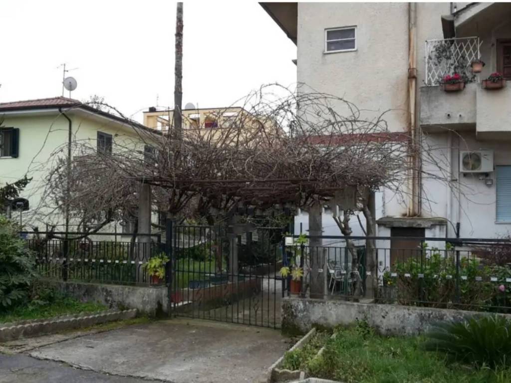 Appartamento a Latina in Via della Stella Alpina - Foto 5