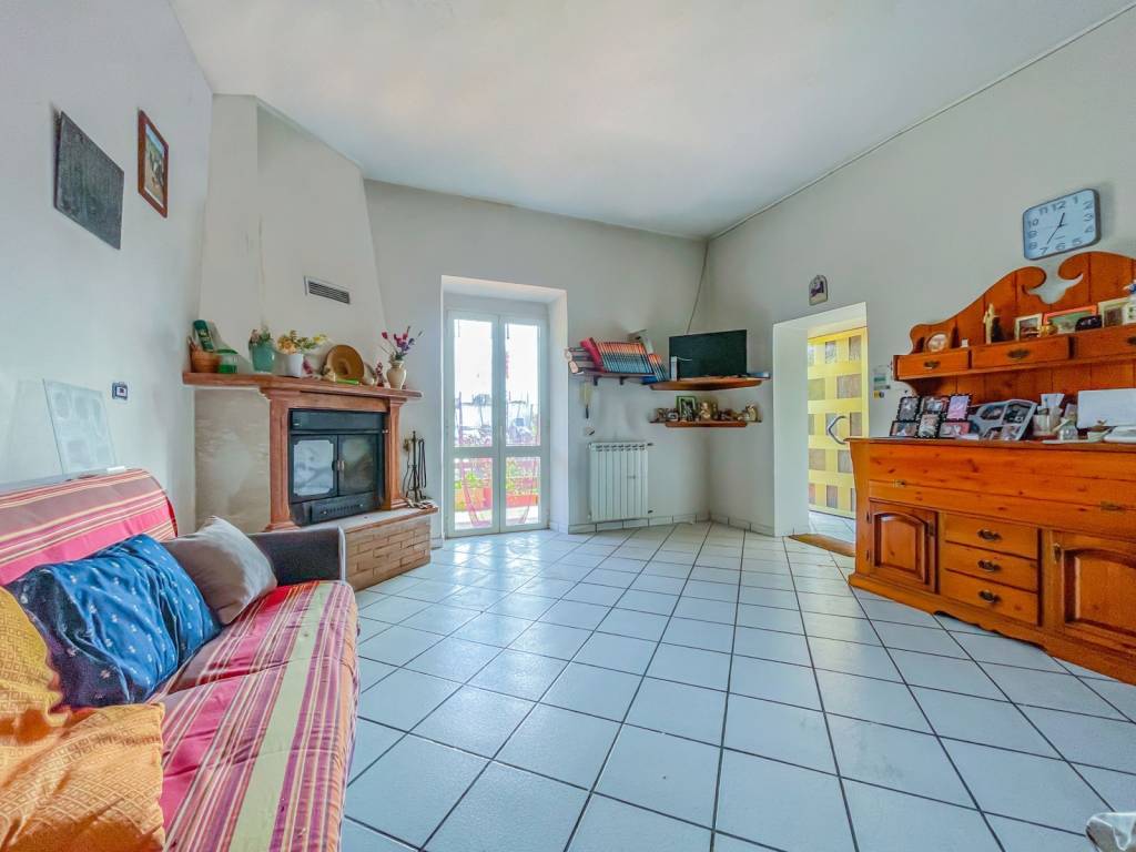 Villa a Aprilia in Via Nettunense - Foto 4