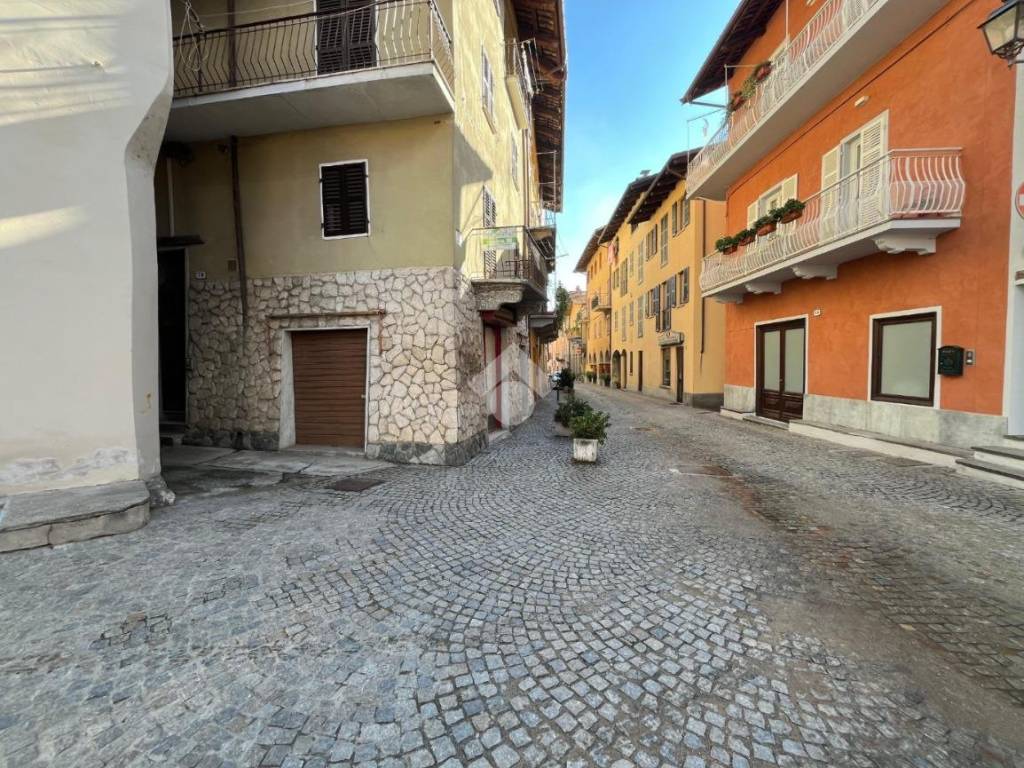 Appartamento a Revello in Via Vittorio Emanuele III, 79 - Foto 2